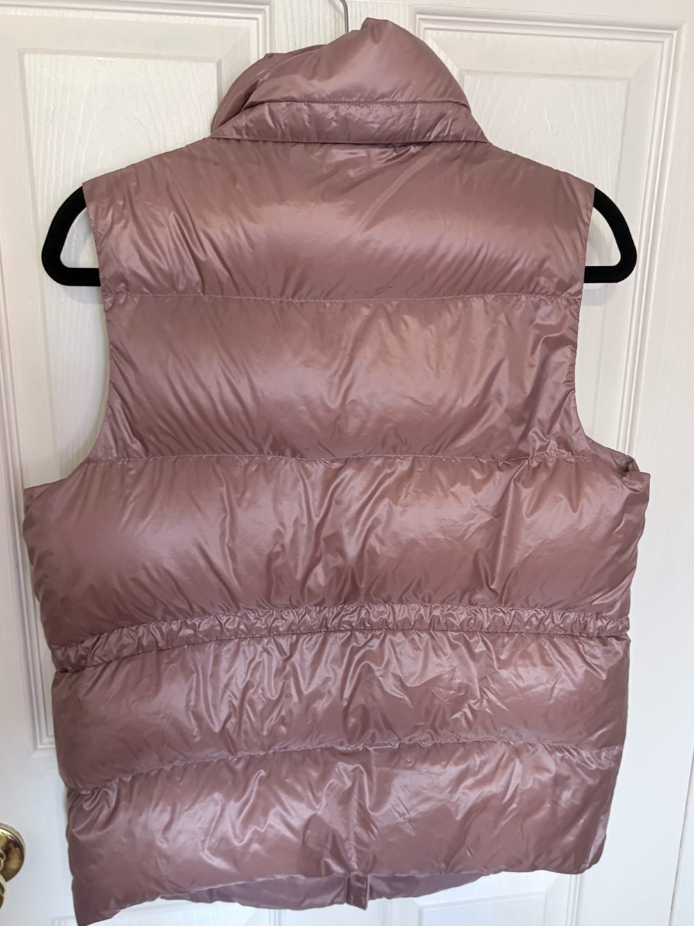 Athleta Goose Down Puffer Vest Womens Medium Pink Metallic Quilted Athleisure - Picture 6 of 10